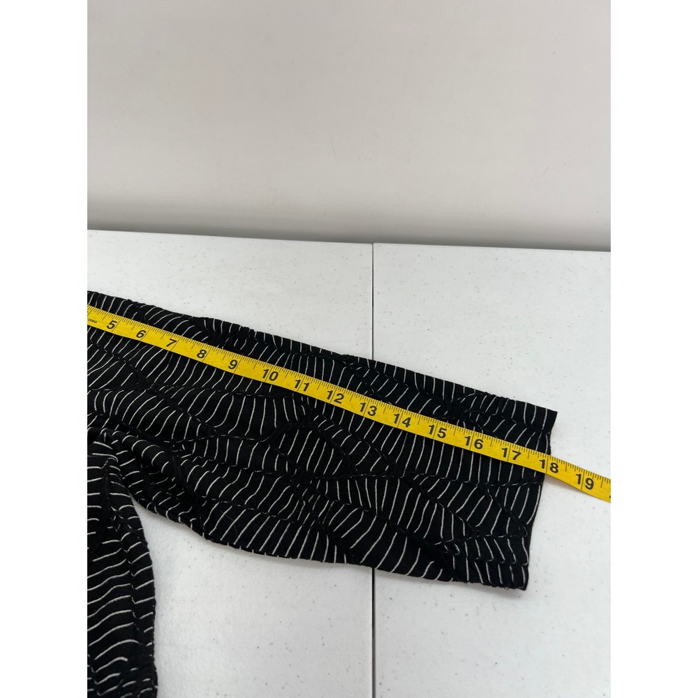 Weekends By Chico's 3 US XL Black Striped Textured Full Zip Mock Neck Jacket - Picture 8 of 14